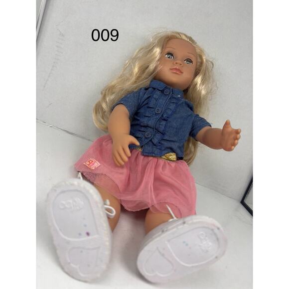 Our Generation Emily Posable 18" Doll. blonde hair in outfit - Picture 1 of 7